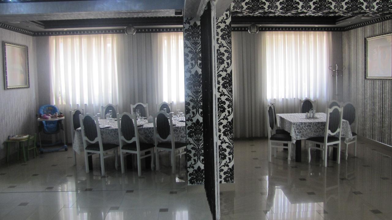 Mini Hotel Leon Lalovo Εξωτερικό φωτογραφία