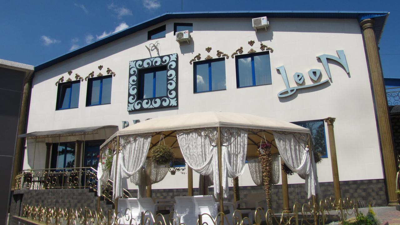 Mini Hotel Leon Lalovo Εξωτερικό φωτογραφία